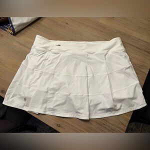 Lululemon pace rival skirt